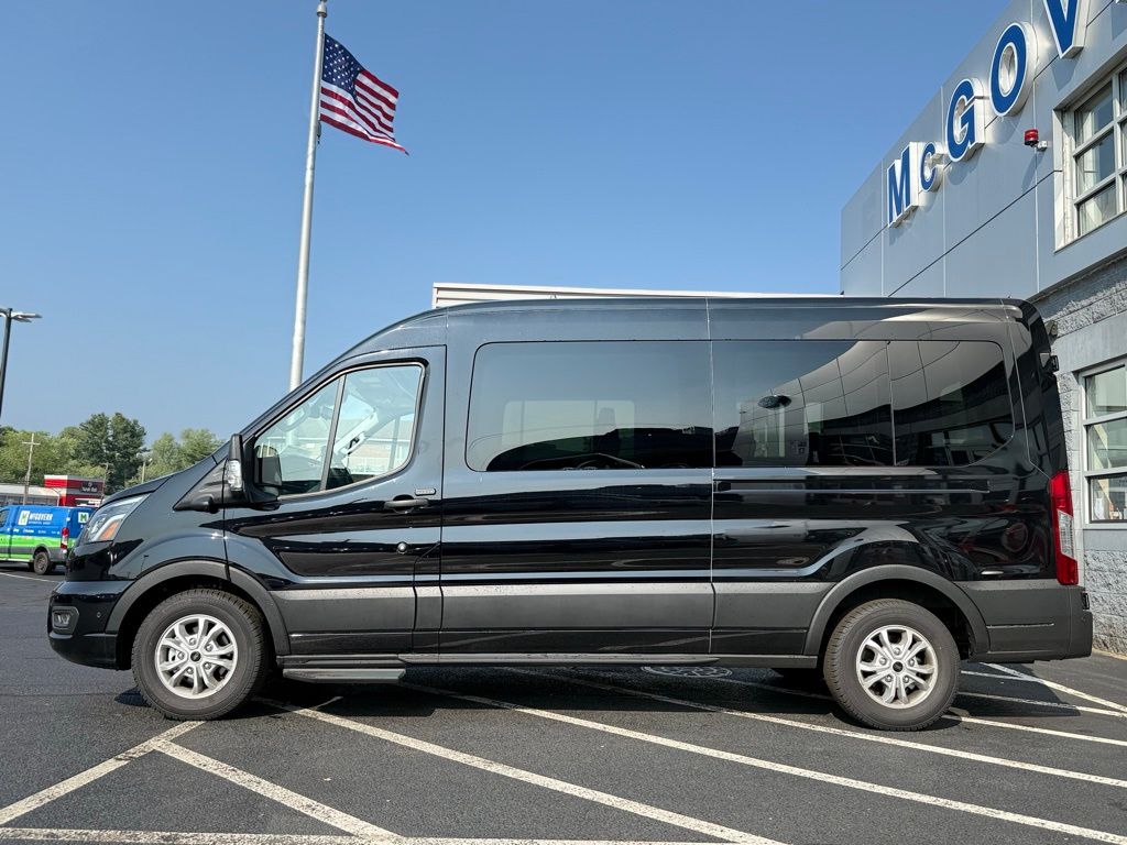 2024 Ford Transit XLT photo 2