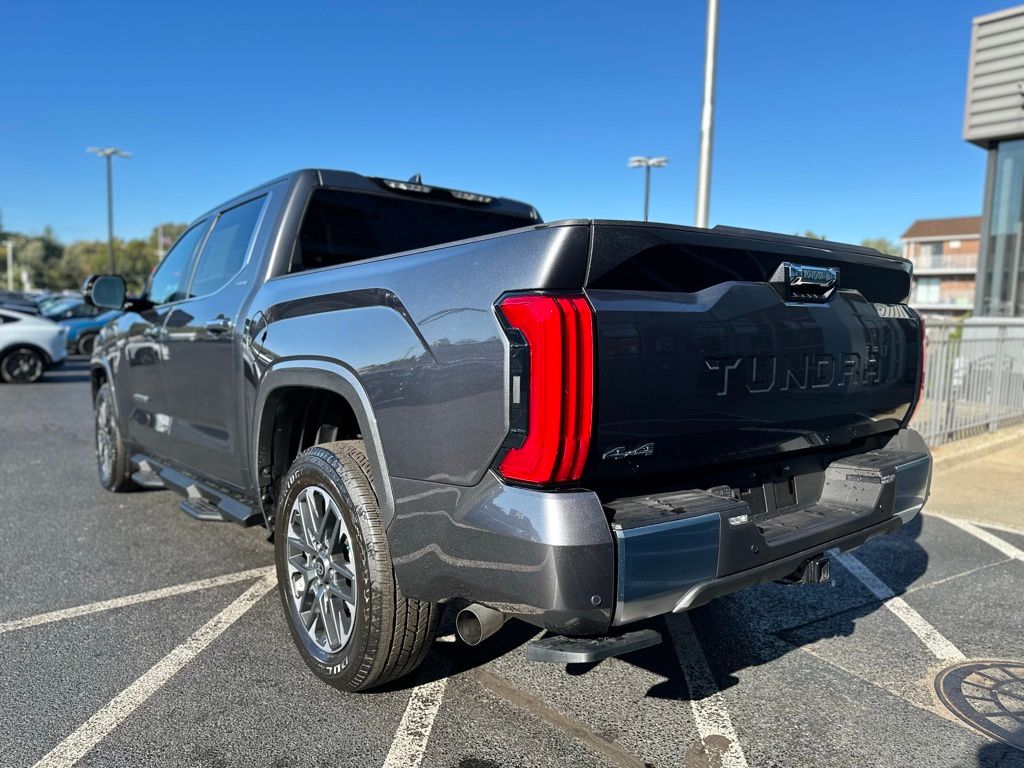 2025 Toyota Tundra Limited photo 3