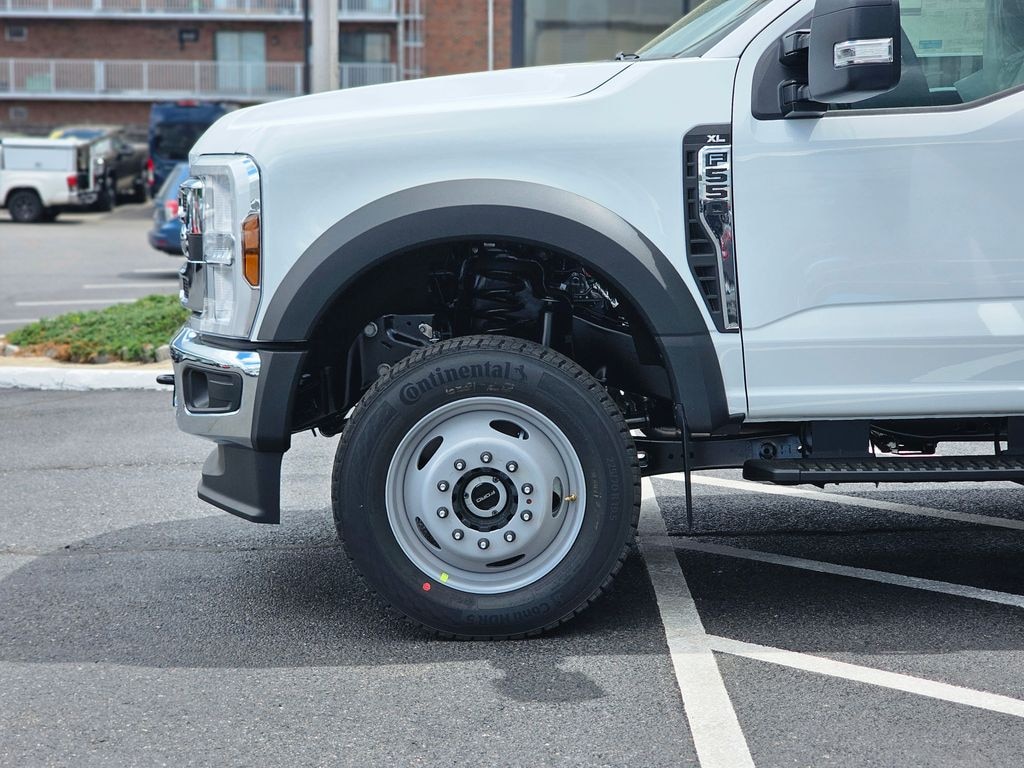 New 2026 Ford F-550SD Super Cab Chassis XL Truck Super Cab