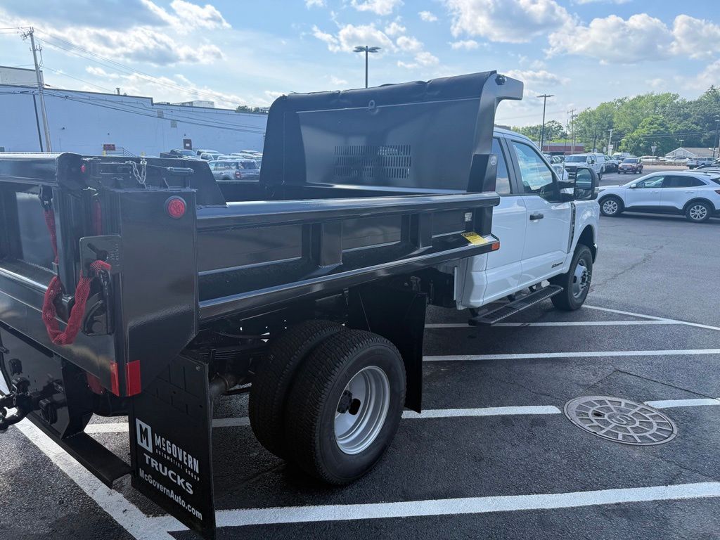2026 Ford F-350 Super Duty Chassis Cab XL - Photo 6