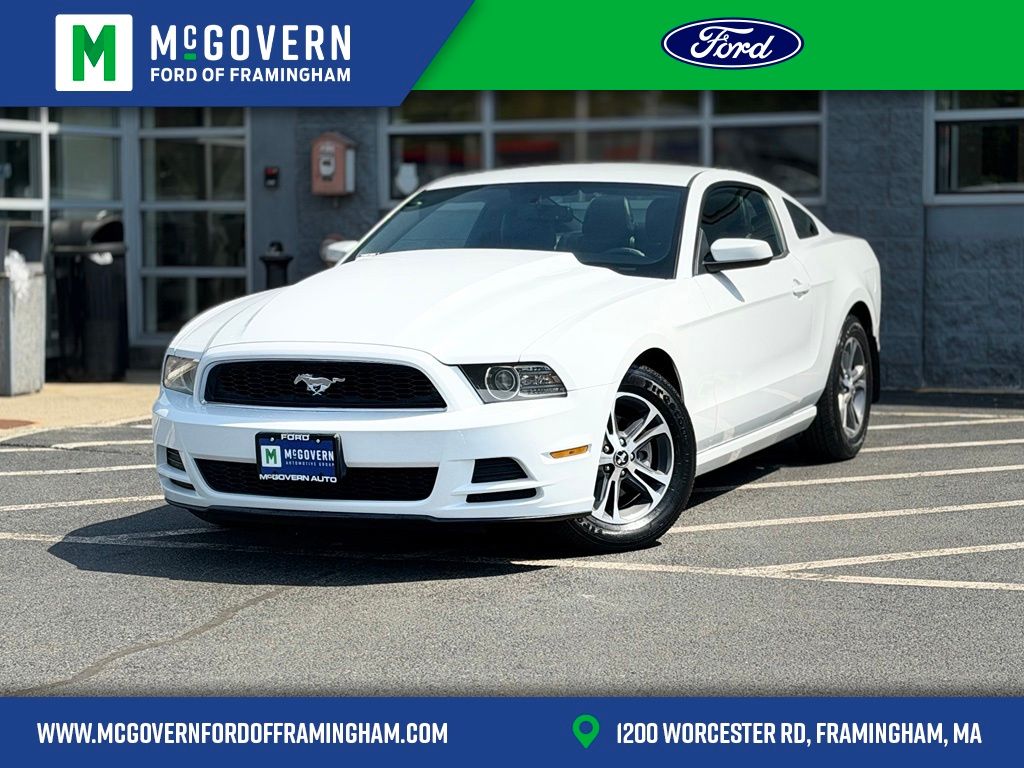 2014 Ford Mustang V6 Premium's photo