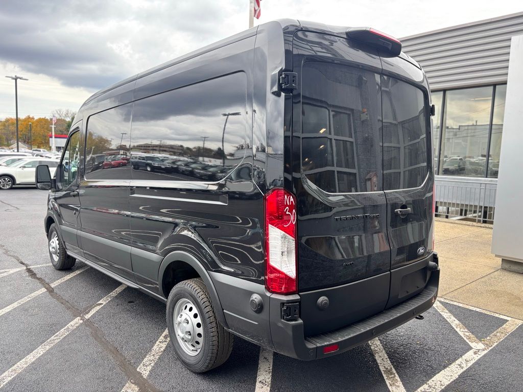 2026 Ford Transit photo 4