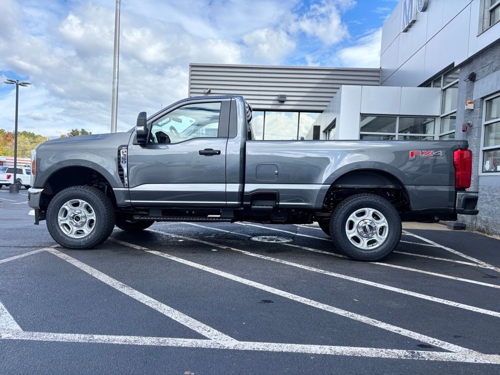 New 2026 Ford F-350SD F-350 XLT Truck Regular Cab