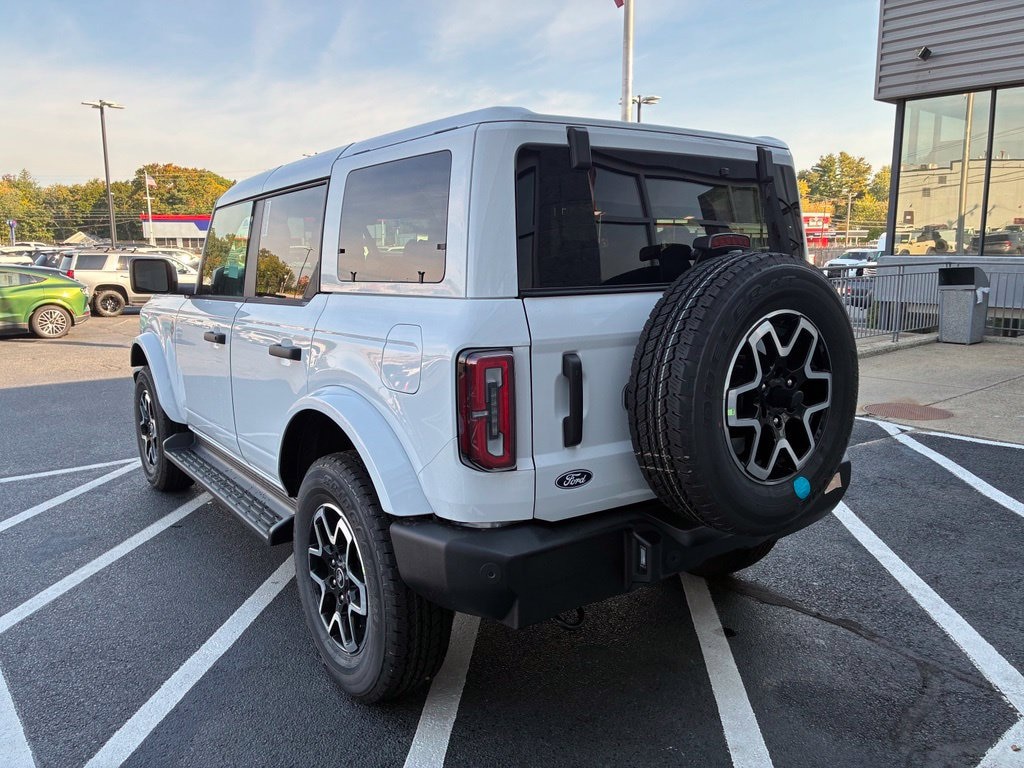 New 2026 Ford Bronco Outer Banks SUV