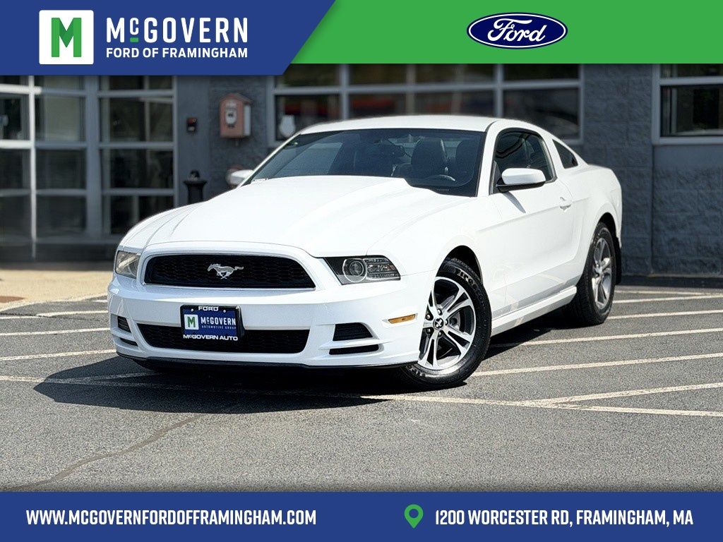 2014 Ford Mustang V6 Premium's photo