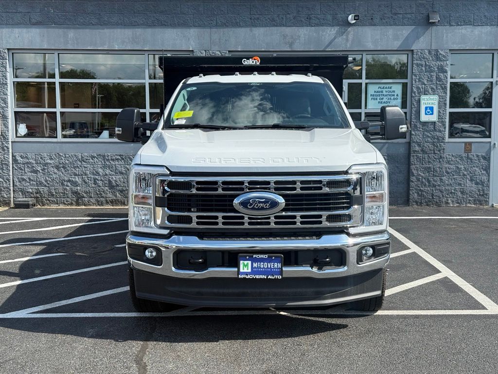 2026 Ford F-350 Super Duty Chassis Cab XL - Photo 9