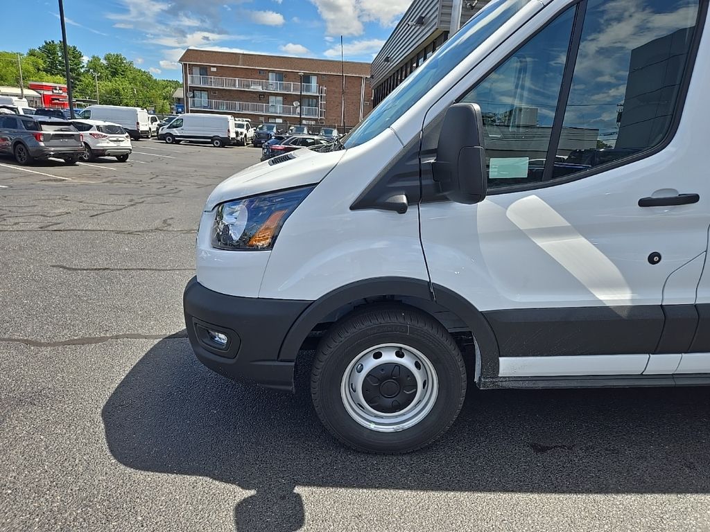 2025 Ford Transit photo 2