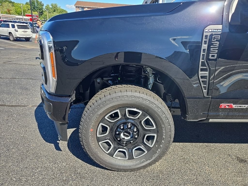 New 2026 Ford F-350SD F-350® Platinum® Truck Crew Cab