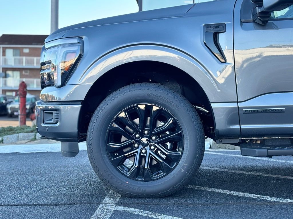 New 2025 Ford F-150 Lariat Truck SuperCrew Cab