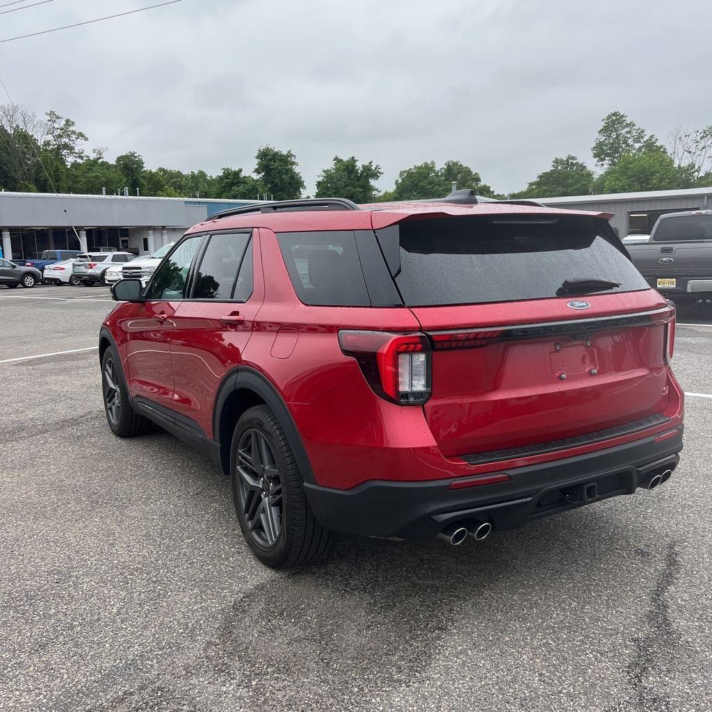 Used 2025 Ford Explorer ST SUV