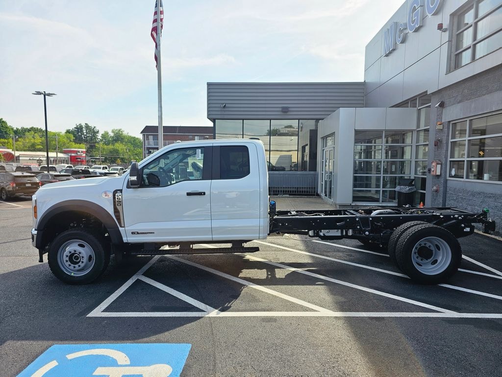 New 2026 Ford F-550SD Truck Super Cab