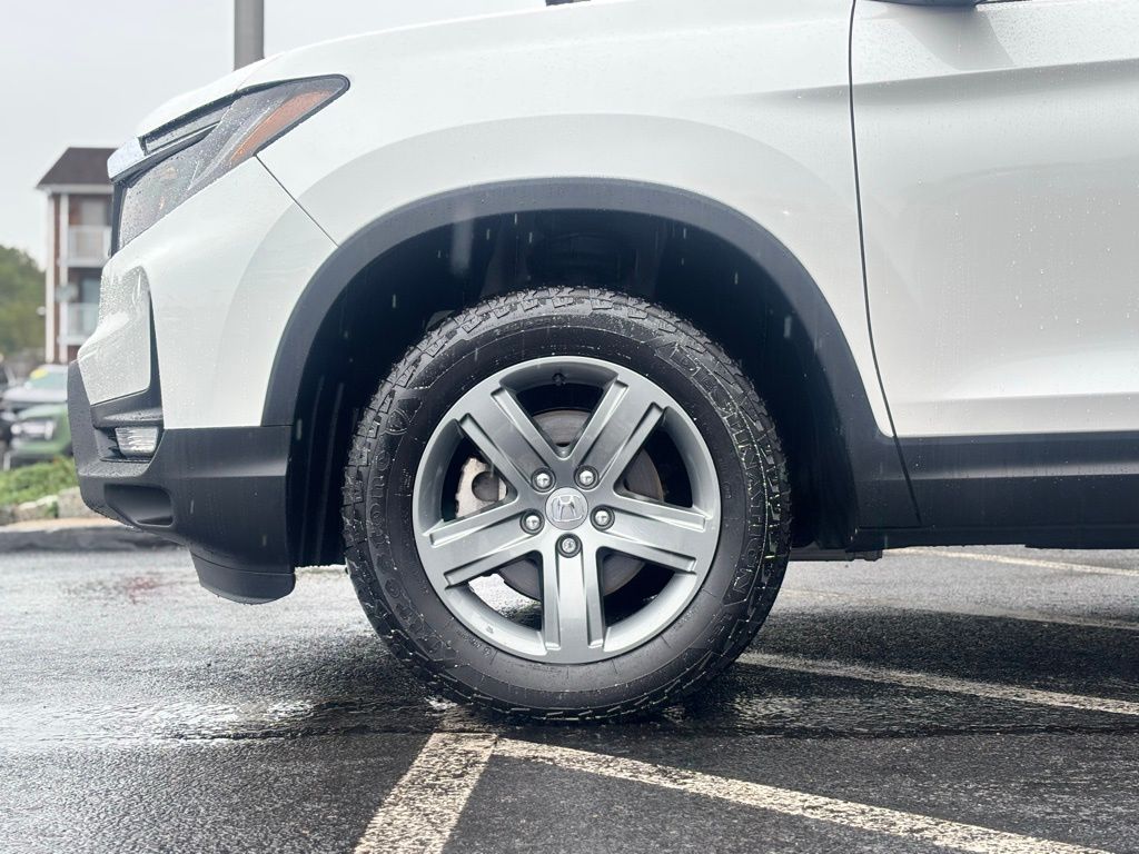 2023 Honda Ridgeline RTL photo 2