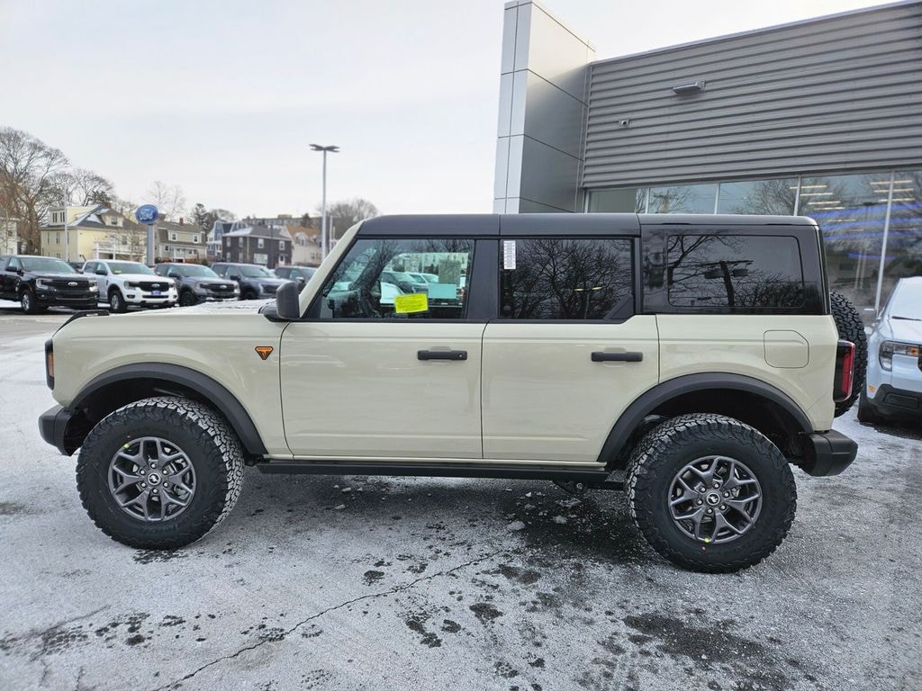 New 2025 Ford Bronco Badlands SUV
