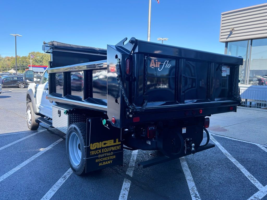 2025 Ford F-550 XL photo 3
