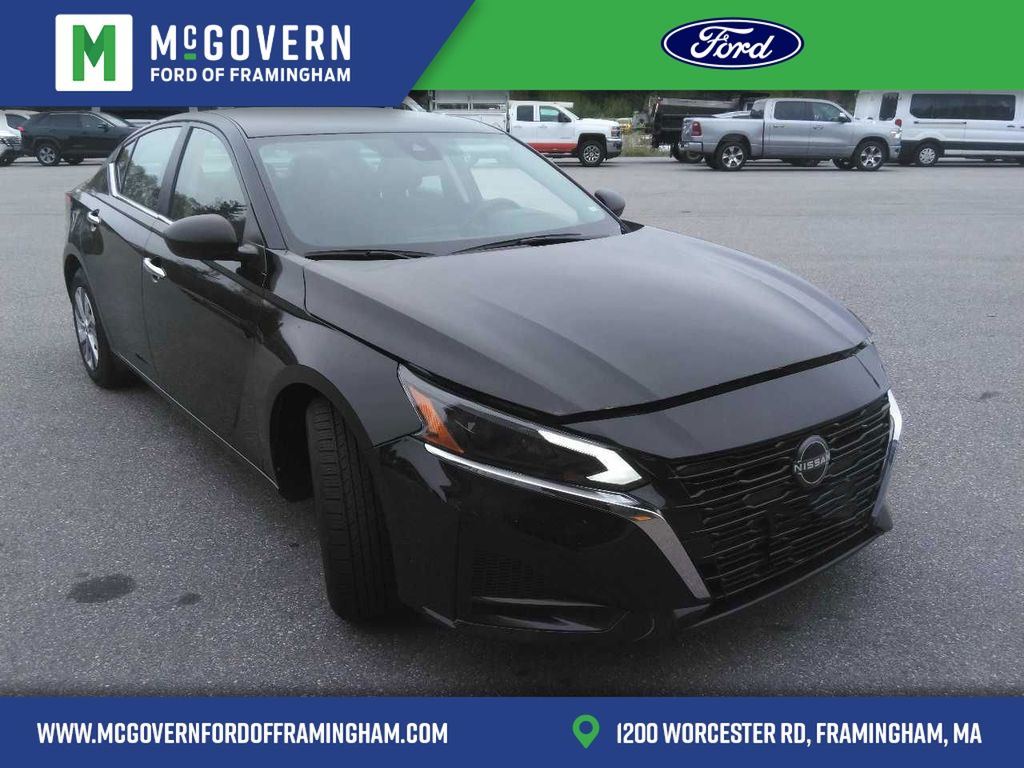 2024 Nissan Altima 2.5 S's photo