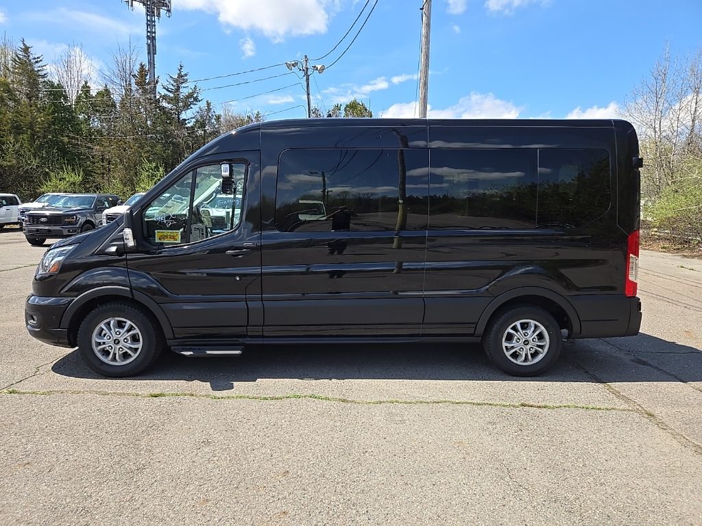 2024 Ford Transit XLT photo 2