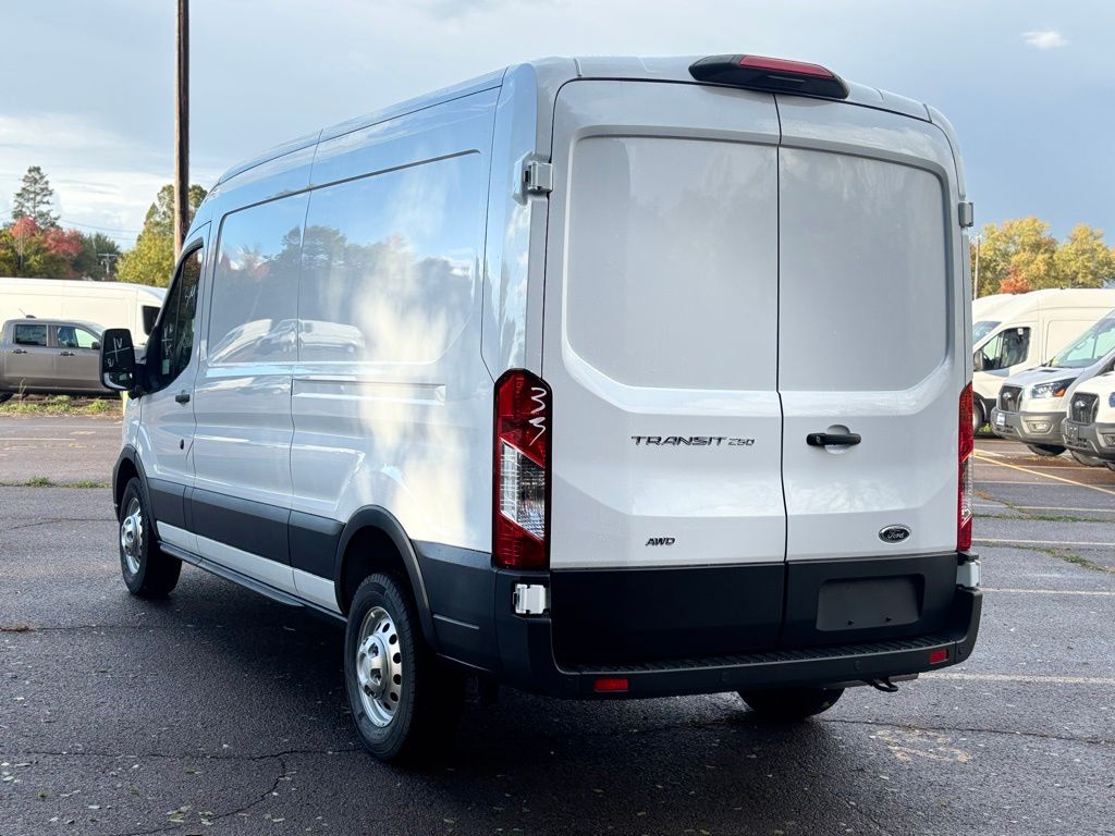 2025 Ford Transit photo 3