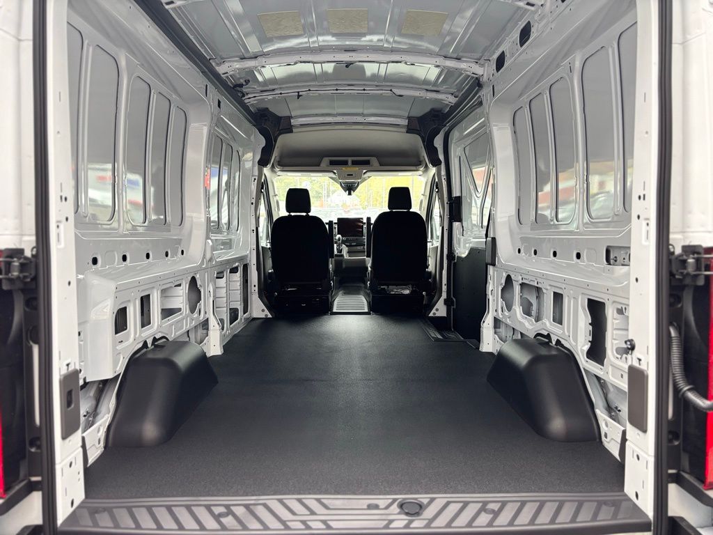 2026 Ford Transit Van Base - Photo 6
