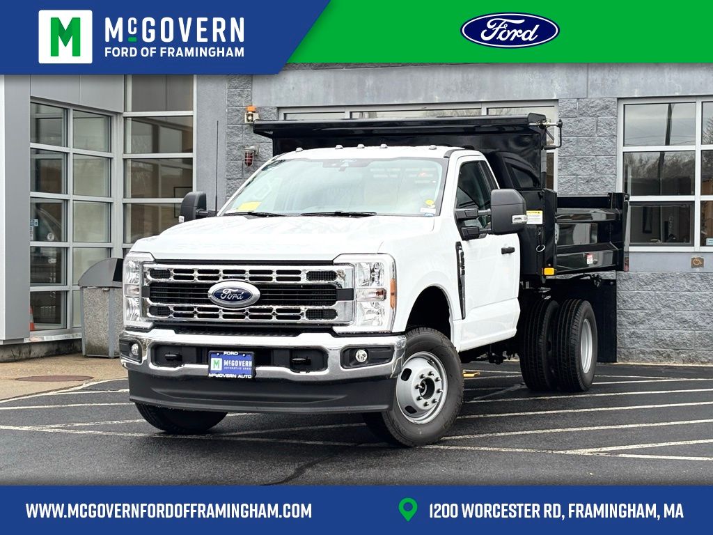 2026 Ford F-350 Super Duty Chassis Cab XL's photo