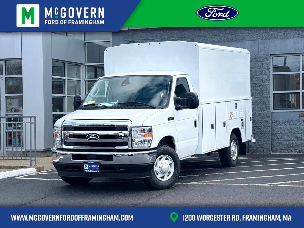 2026 Ford E-Series Cutaway Base's photo