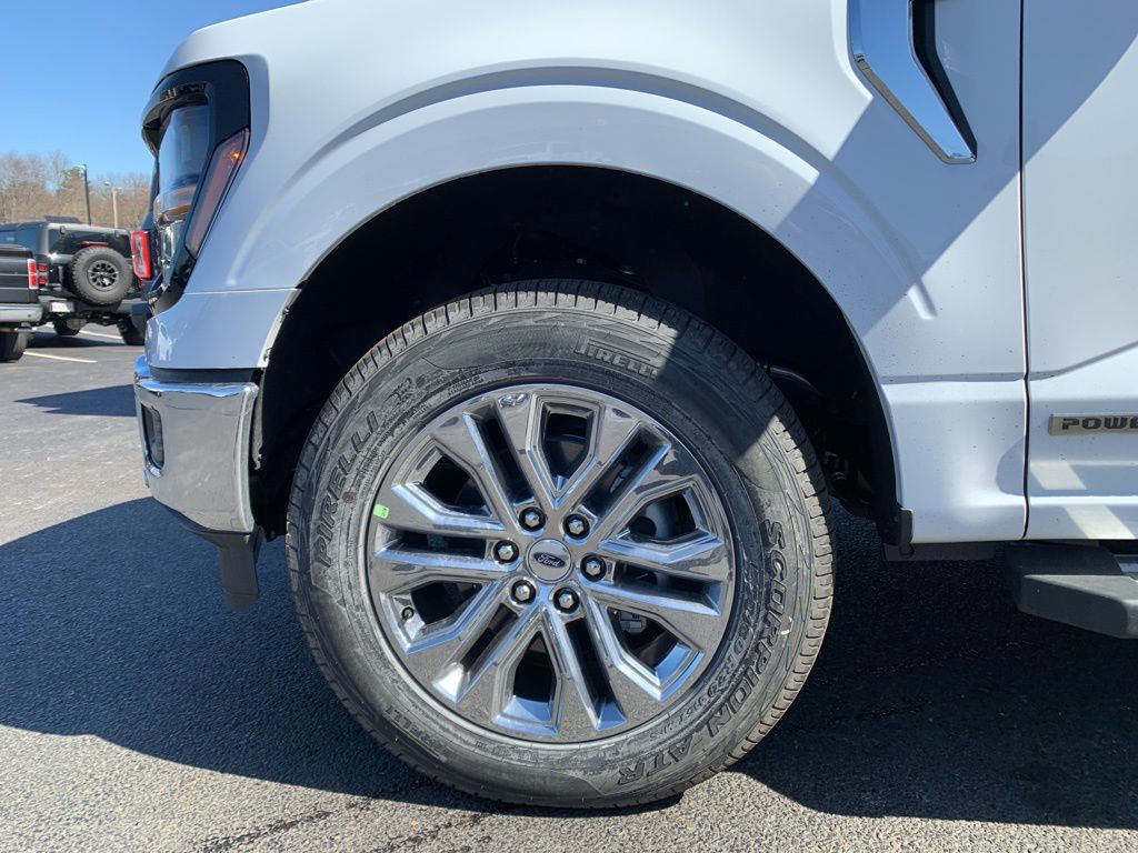 2025 Ford F-150 XLT photo 3