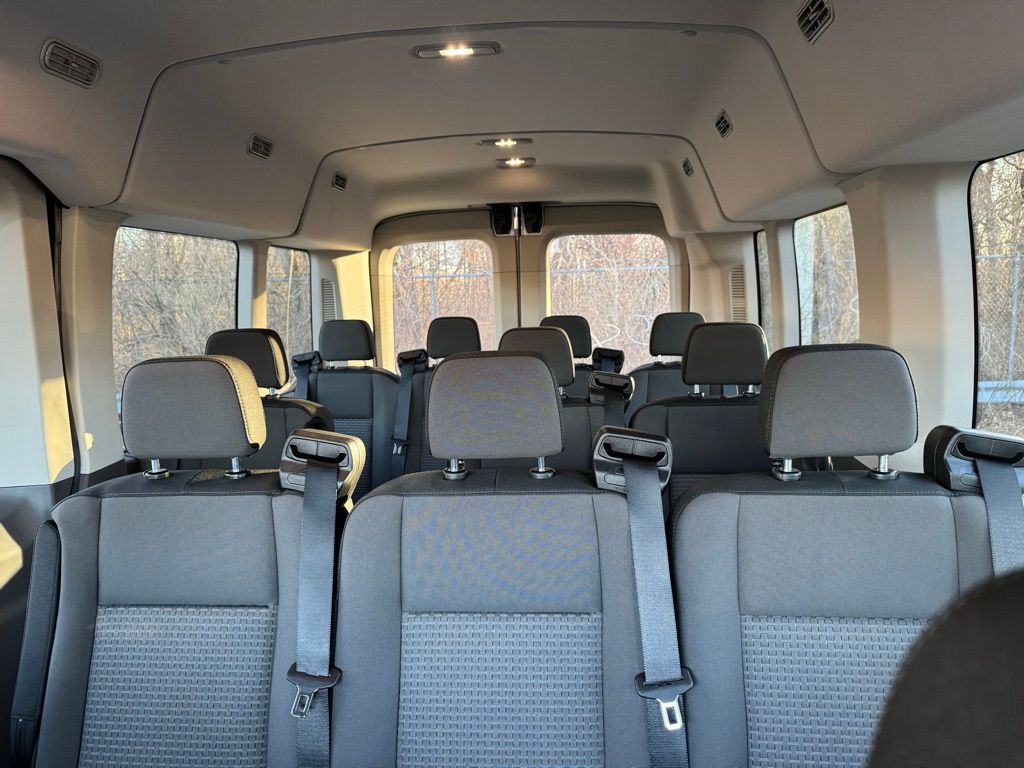 2024 Ford Transit Passenger Van XLT - Photo 21