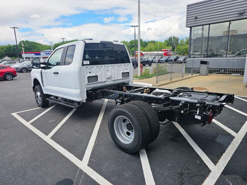 New 2026 Ford F-350SD Truck Super Cab