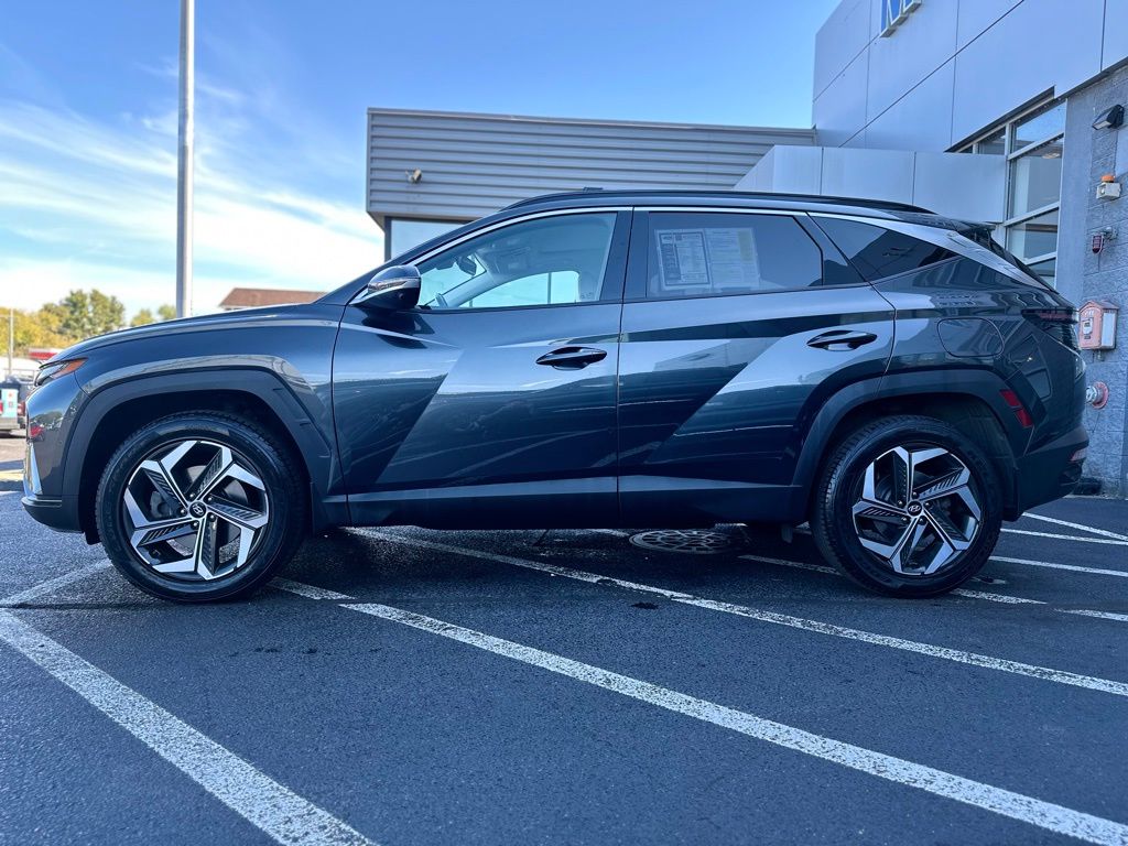 2022 Hyundai Tucson Limited photo 2