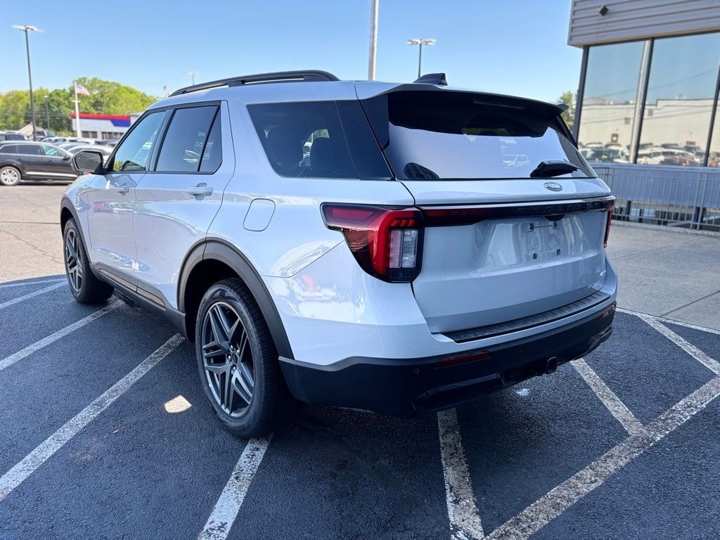 New 2026 Ford Explorer ST-Line SUV