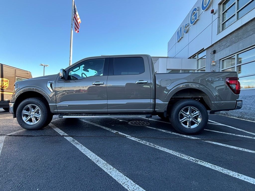 New 2025 Ford F-150 XLT Truck SuperCrew Cab
