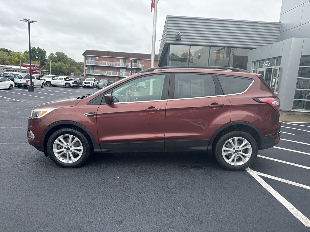 Used 2018 Ford Escape SE with VIN 1FMCU9GD6JUA77170 for sale in Framingham, MA