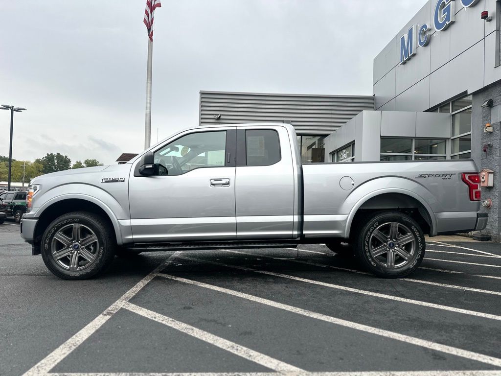 2020 Ford F-150 XLT photo 2