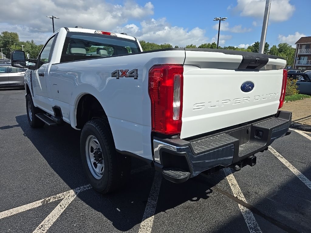 2026 Ford F-350 photo 4