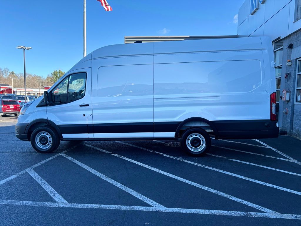 2026 Ford Transit photo 2