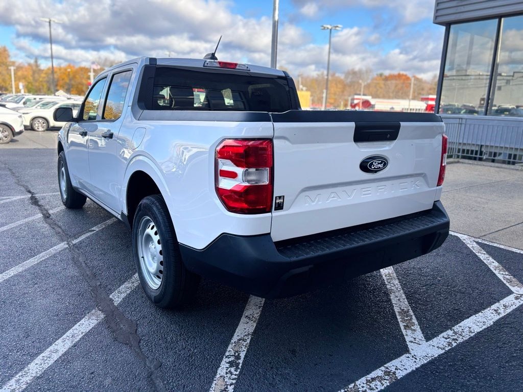 New 2025 Ford Maverick XL Truck SuperCrew