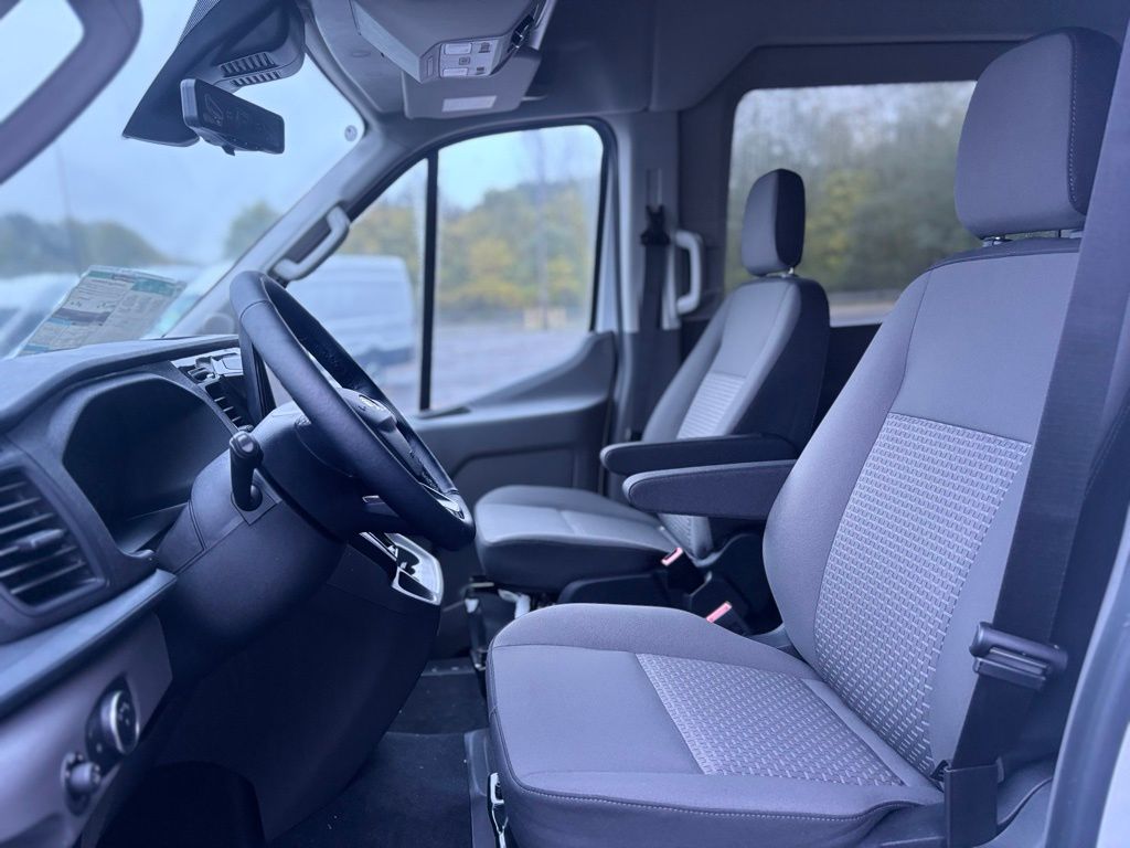 2024 Ford Transit Passenger Van XLT - Photo 14