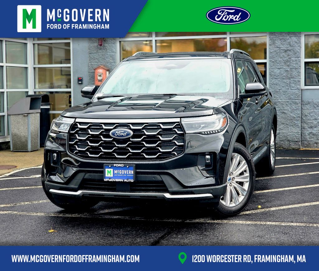 2025 Ford Explorer Platinum's photo