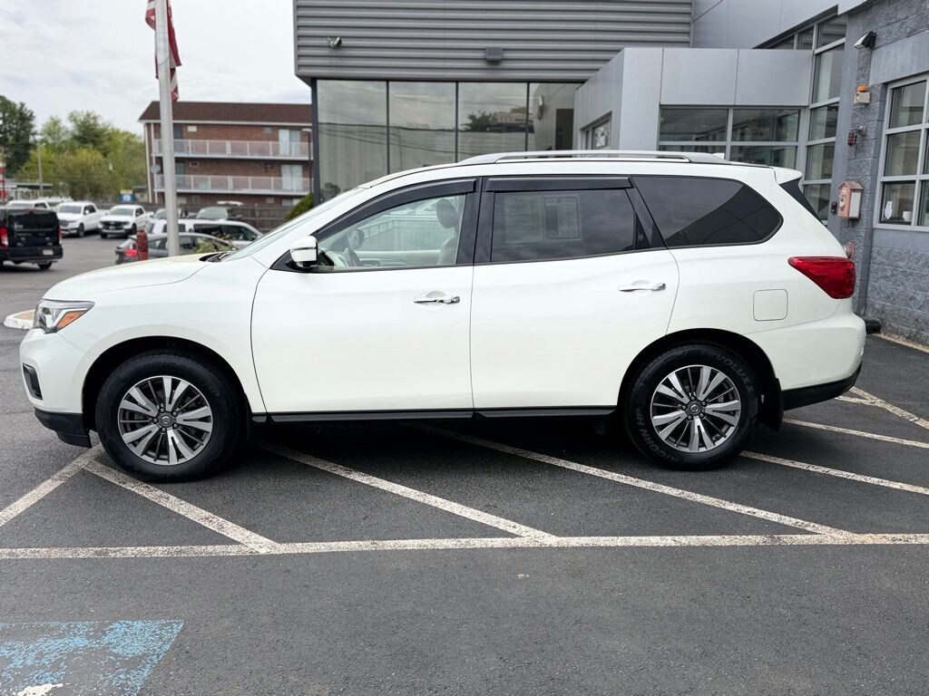 Used 2020 Nissan Pathfinder SL SUV