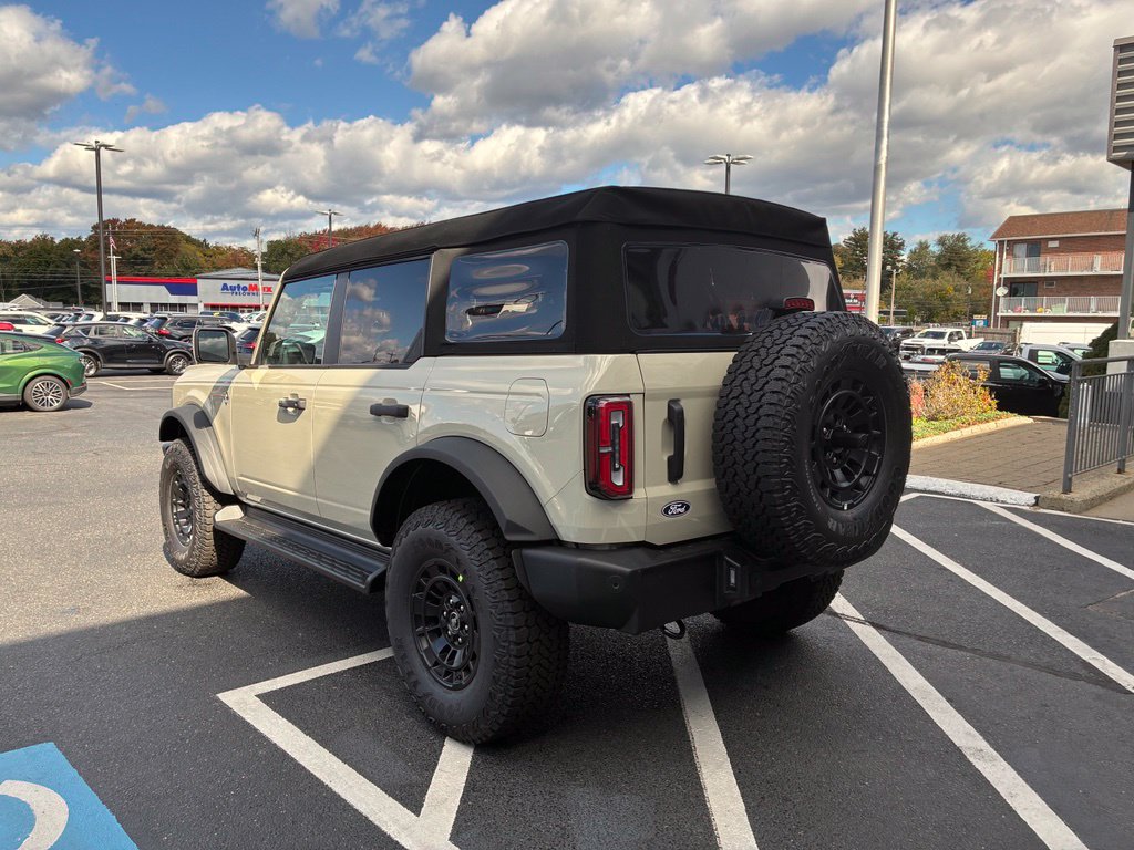 New 2026 Ford Bronco Outer Banks SUV