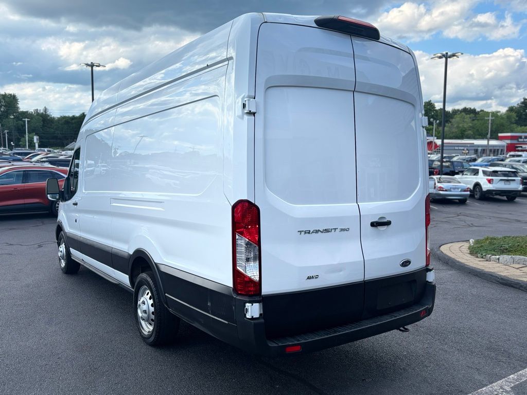 2022 Ford Transit photo 3