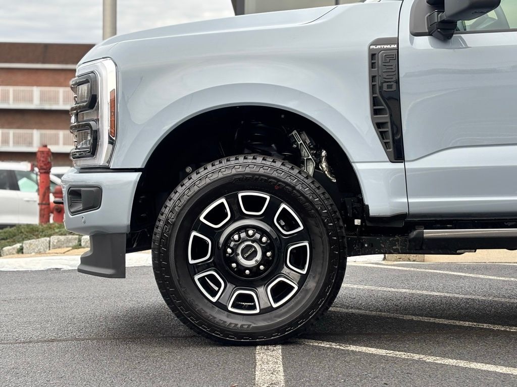New 2025 Ford F-350SD F-350 Platinum Truck Crew Cab