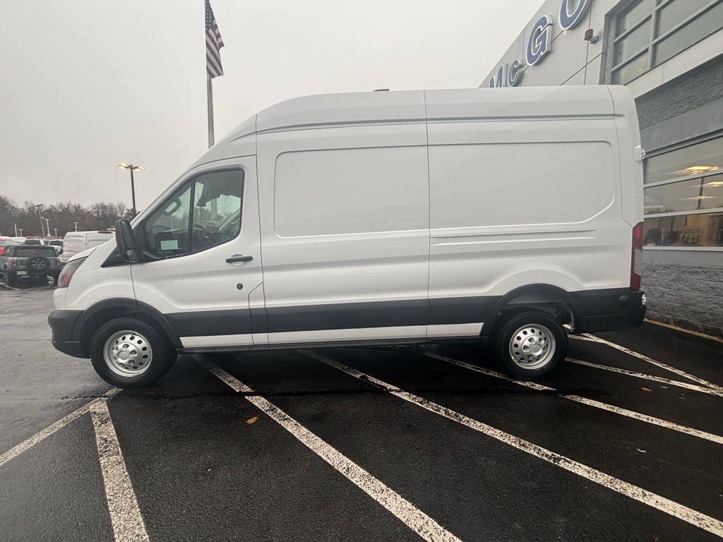 2026 Ford Transit photo 2