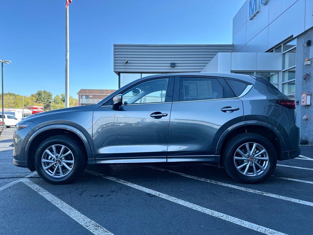 2025 Mazda CX-5 2.5 S Preferred photo 2