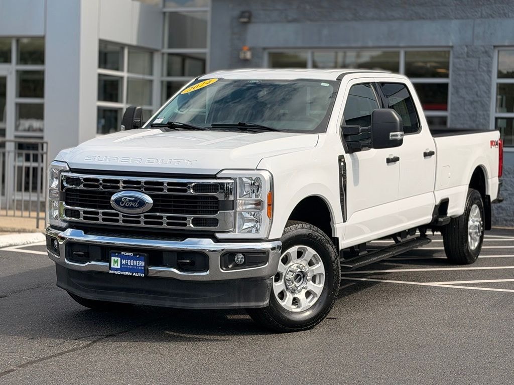 Used 2024 Ford F-250 XLT Truck Crew Cab