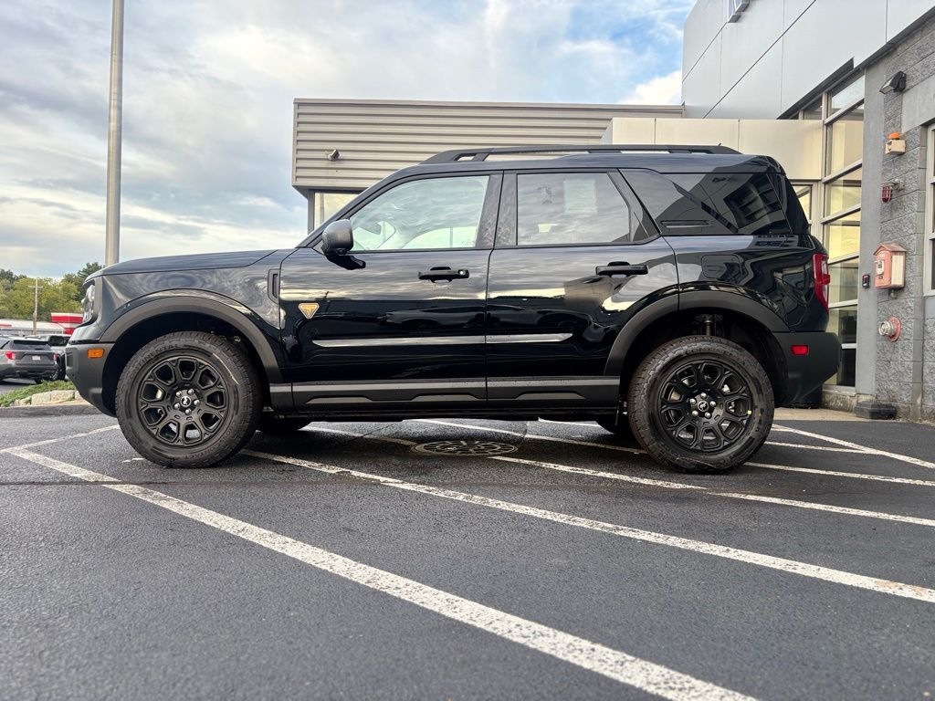 2025 Ford Bronco Sport Badlands photo 2