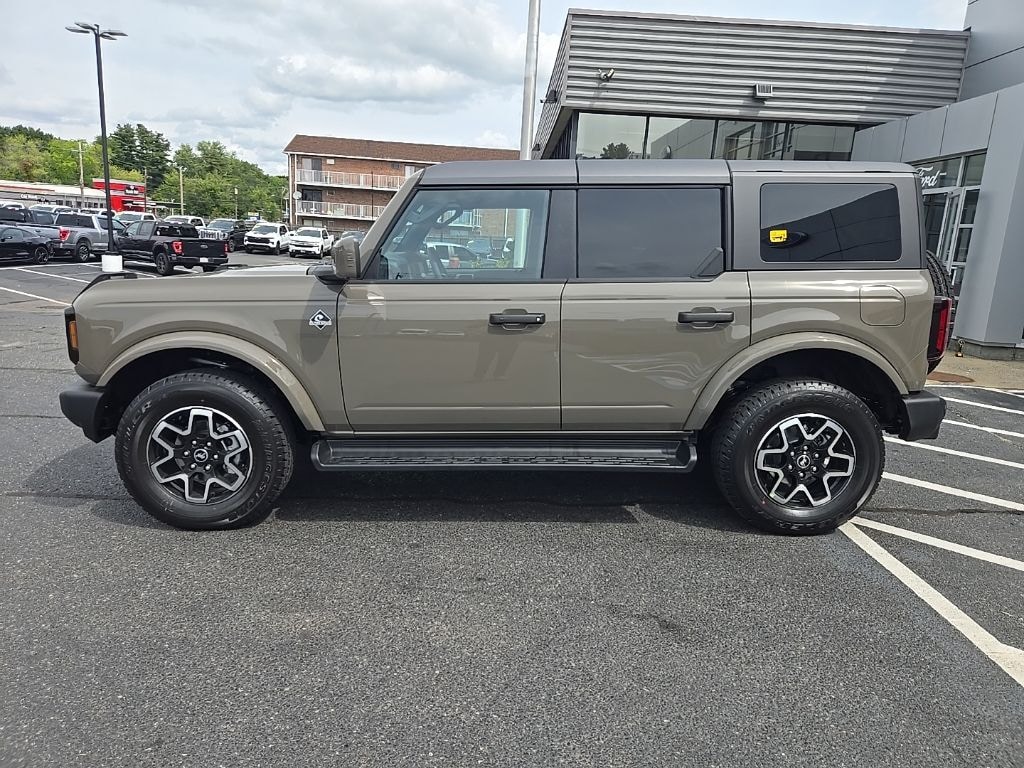 New 2026 Ford Bronco Outer Banks SUV