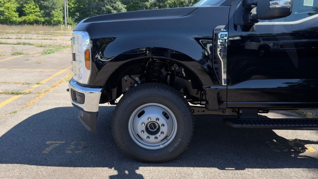 New 2026 Ford F-350SD Chassis XL TRUCK