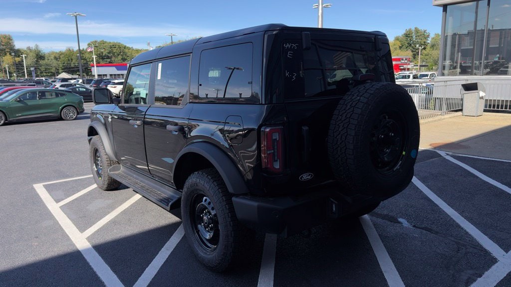 New 2026 Ford Bronco Outer Banks SUV
