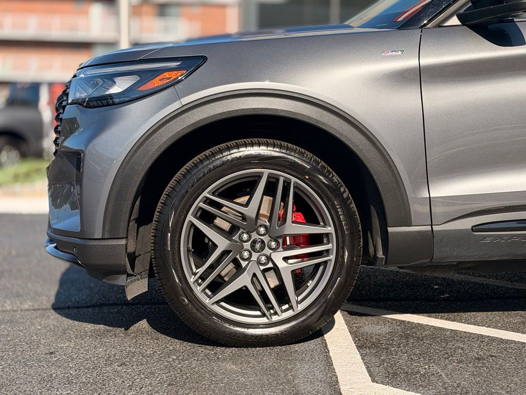 Used 2025 Ford Explorer ST-Line SUV