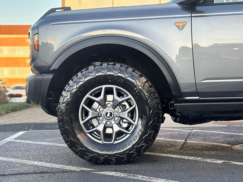 New 2025 Ford Bronco Badlands SUV